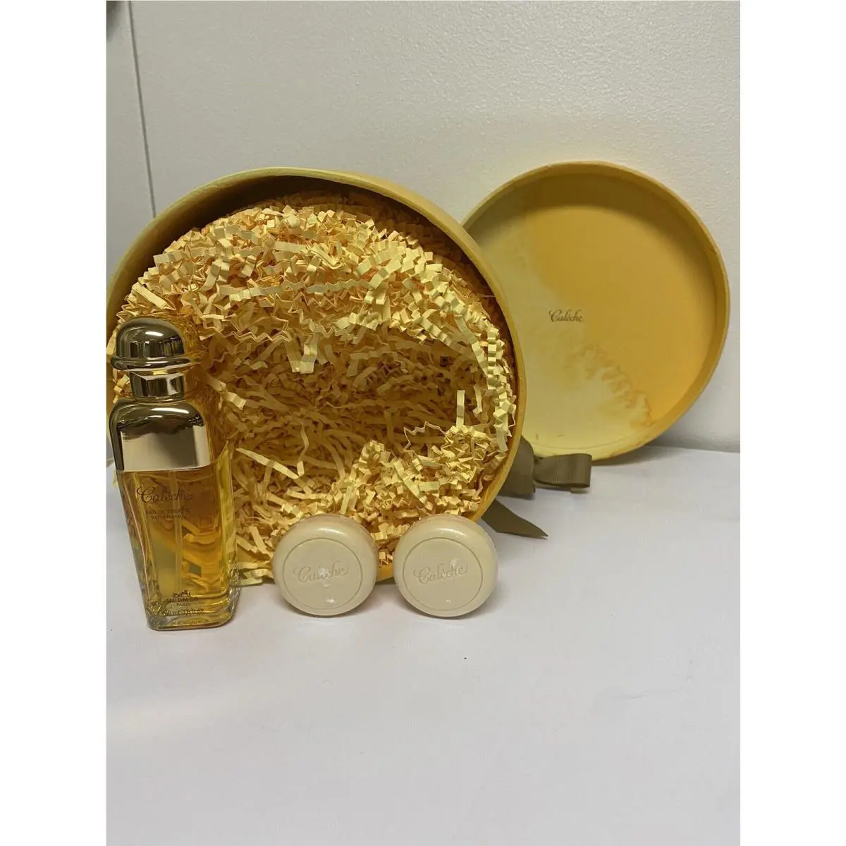Caleche by Hermes 1.6 oz Eau de Toilette Women Spray +2 Soap 25 Gram Gift Set