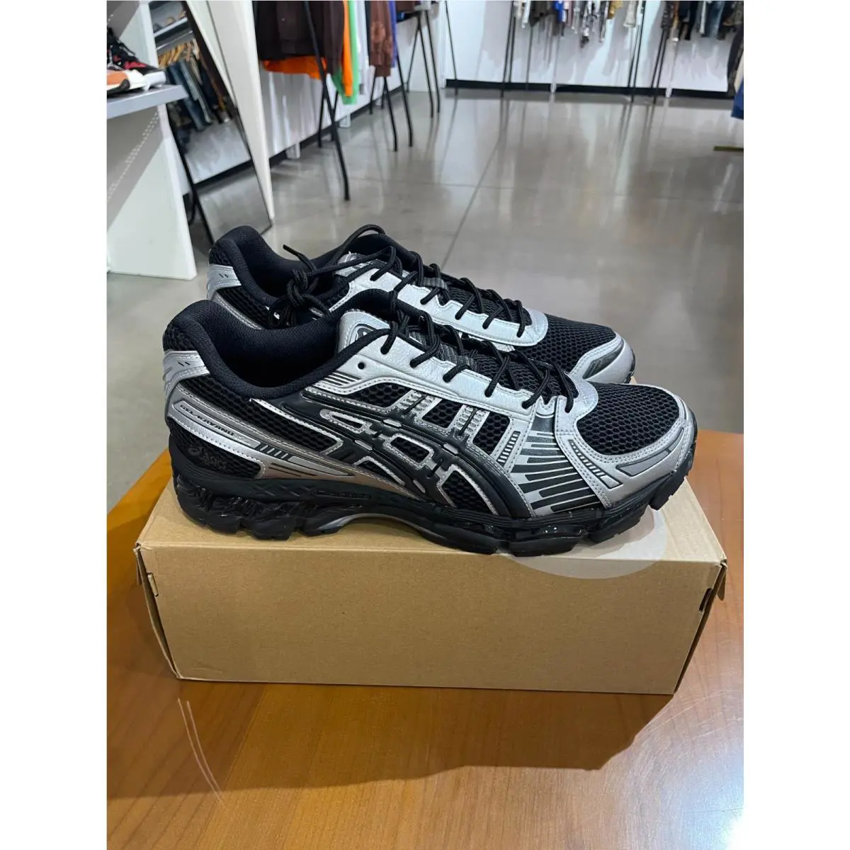Asics shoes - Black 2