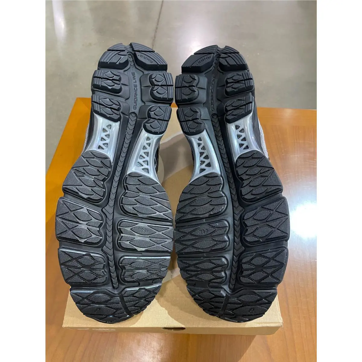 Asics shoes - Black 4