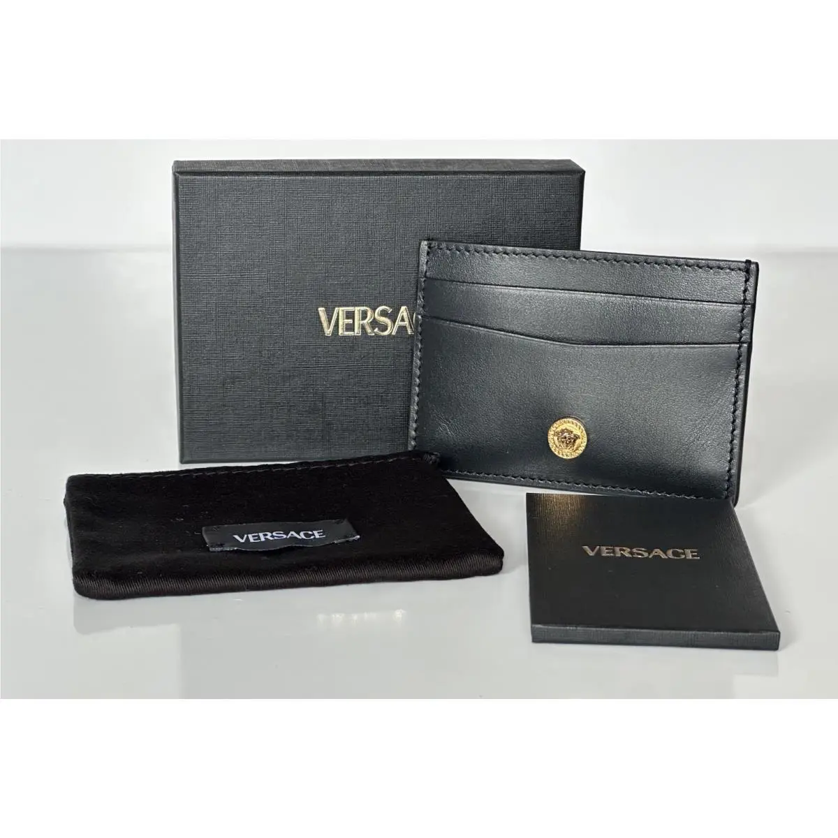 Versace Medusa Head Black Calf Leather Card Case Wallet 1013363 Italy