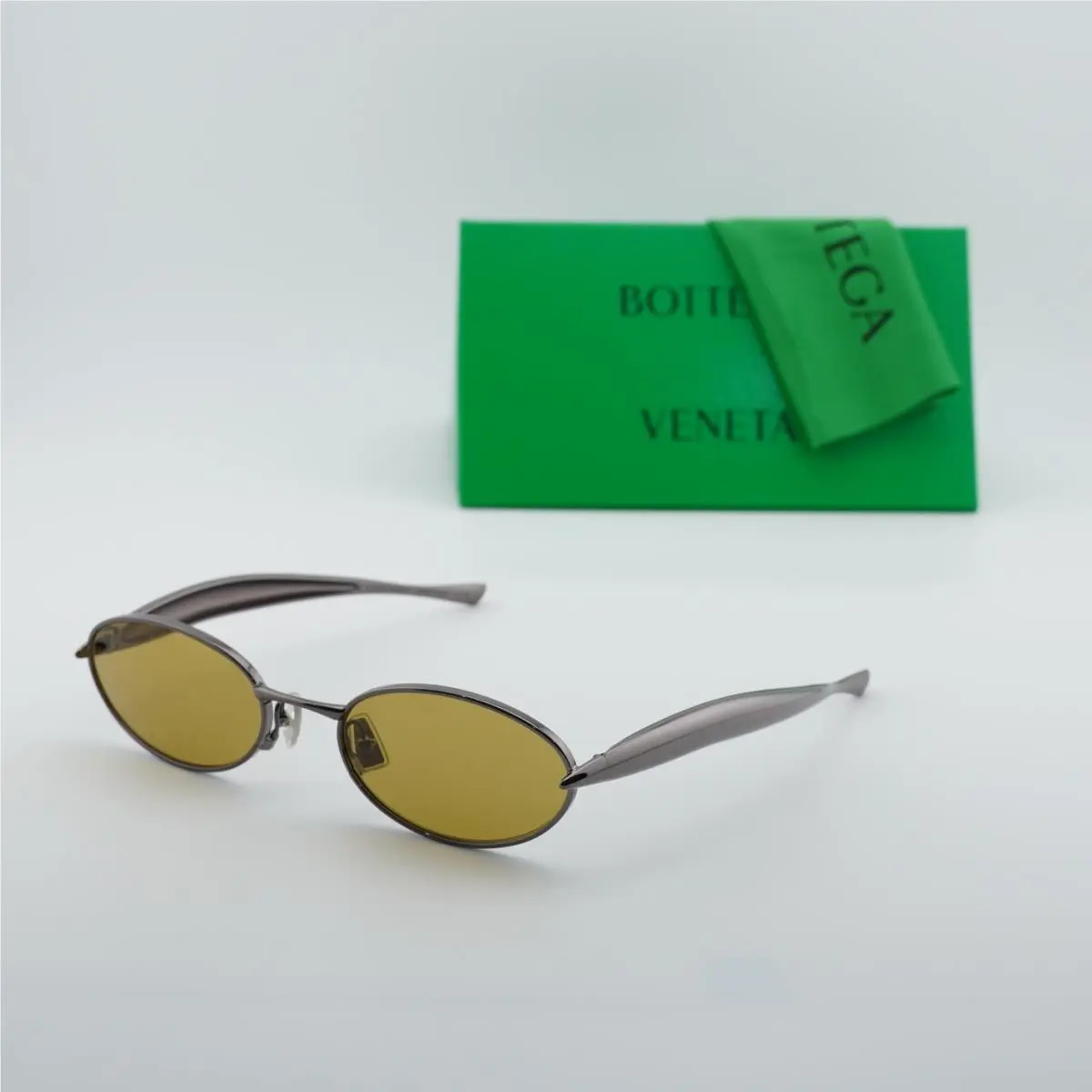 Bottega Veneta BV1386S 002 Shiny Dark Ruthenium/yellow 57-21-135 Sunglasses