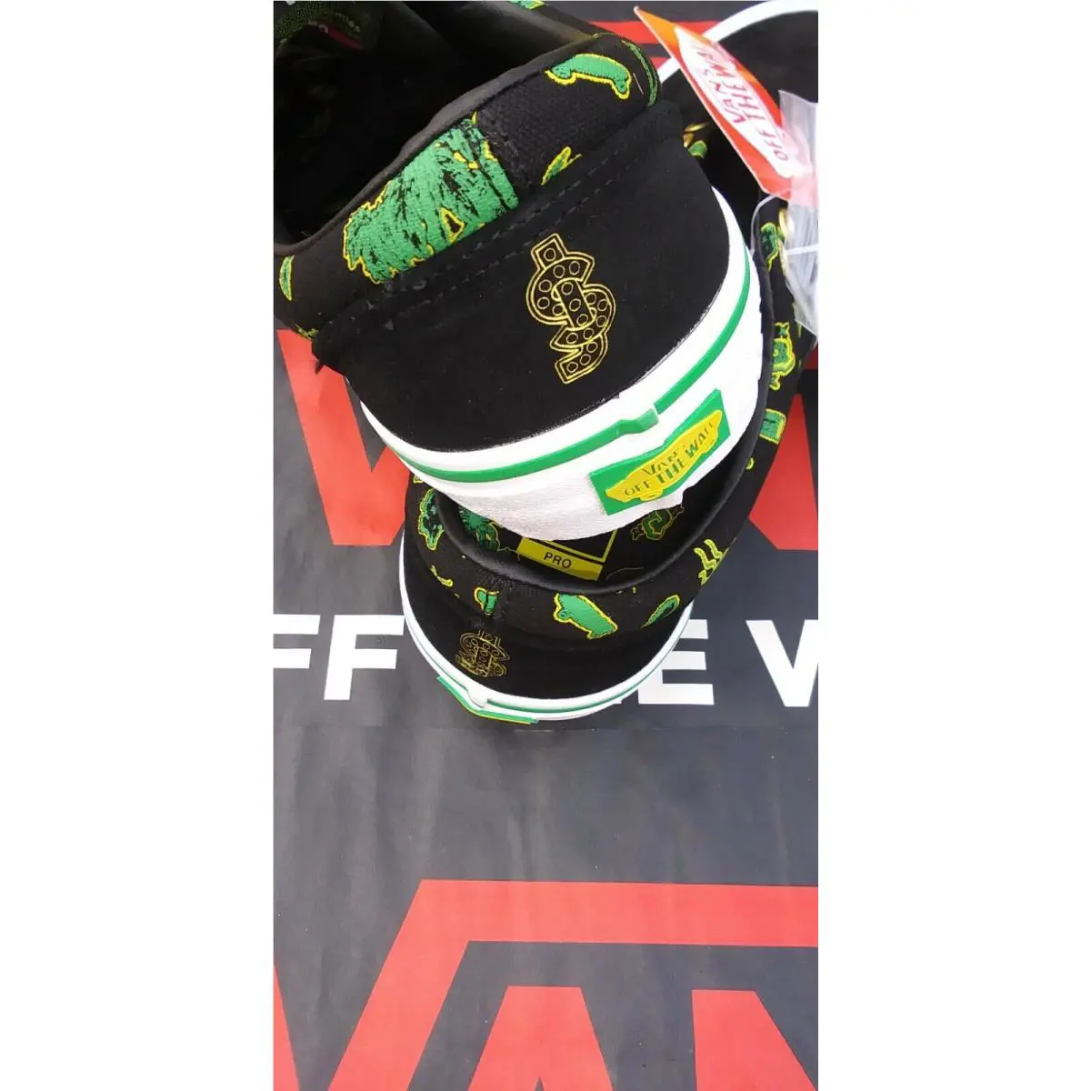 Vans shoes - Era Pro - Era Pro - VNOA347L0V4 - Black/Green 15