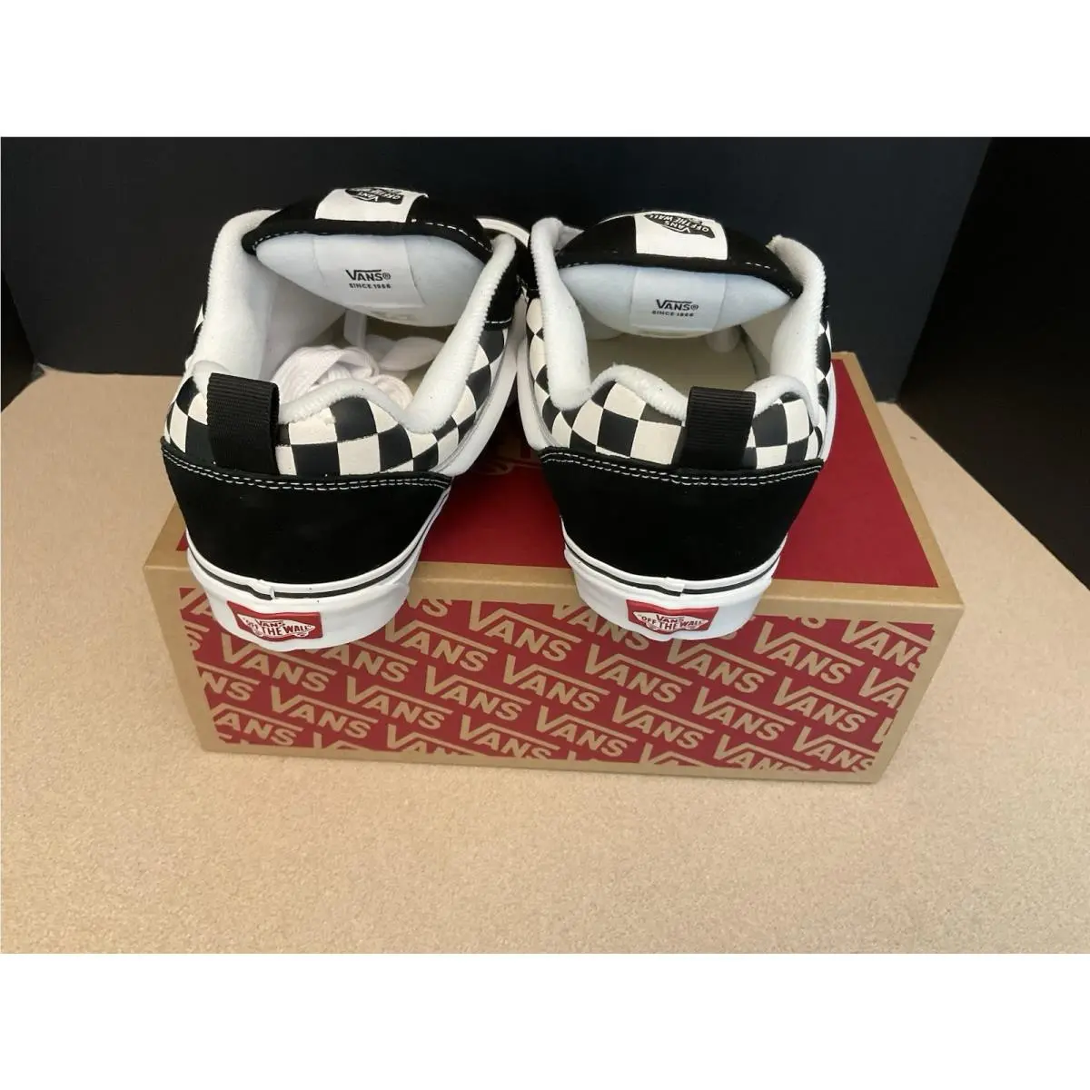 Vans shoes - VANS Knu-Skool - VN000D22BPB - Black/White 5
