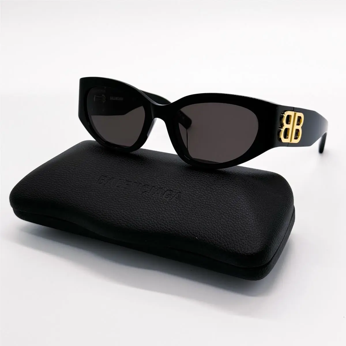 Balenciaga Oversized Sunglasses Balenciaga BB0324SK 002