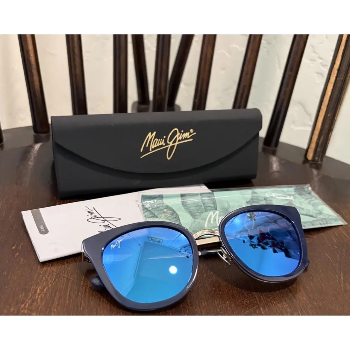 Maui Jim Wood Rose Sunglasses Blue Hawaii Polarized MJ870-03 Cat Eye with Case