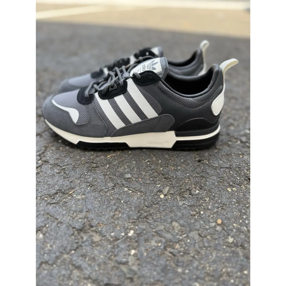 Adidas shoes - adidas ZX 700 - H01851 - Gray 32