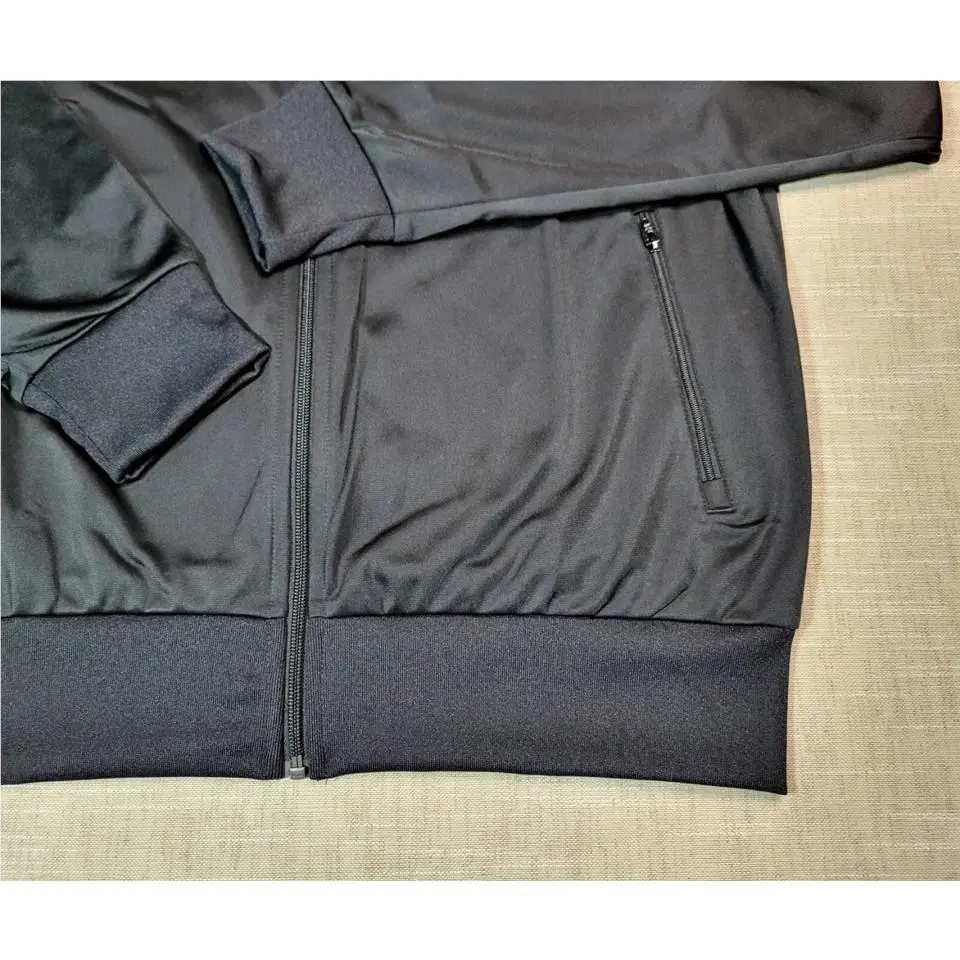 Adidas clothing - Black 21