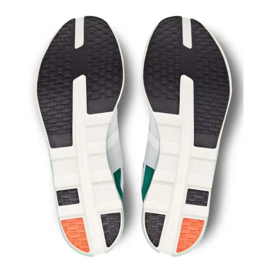 On-Running shoes - On Cloudboom - Cloudboom - Undyed White/Mint 10