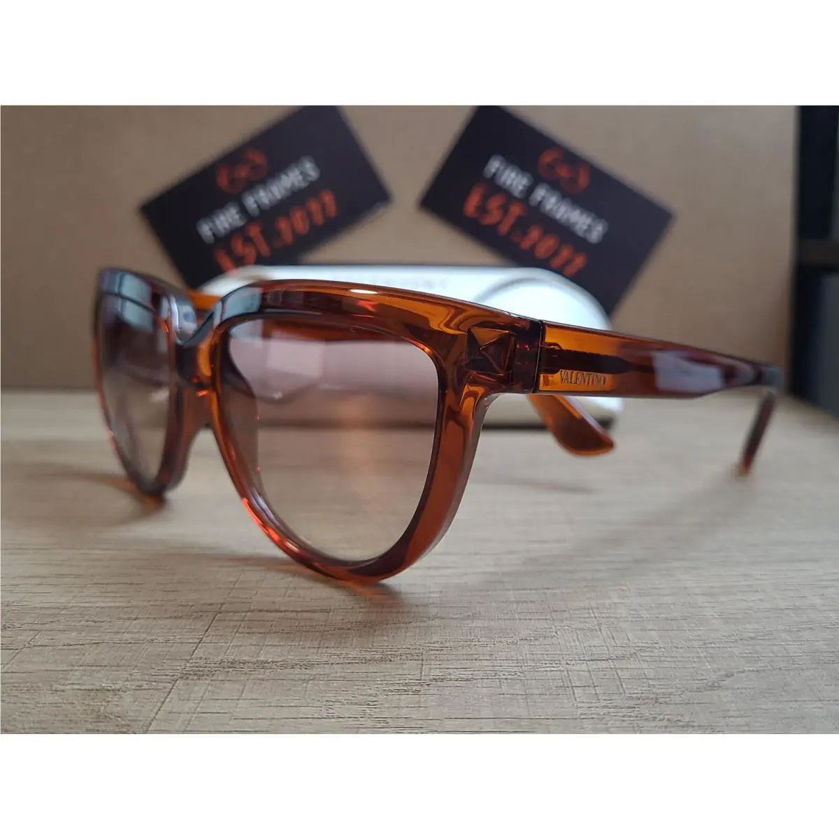 Valentino V724S 250 Rock Stud Designer Red Rust Sunglasses Cat Eye 57-16-140