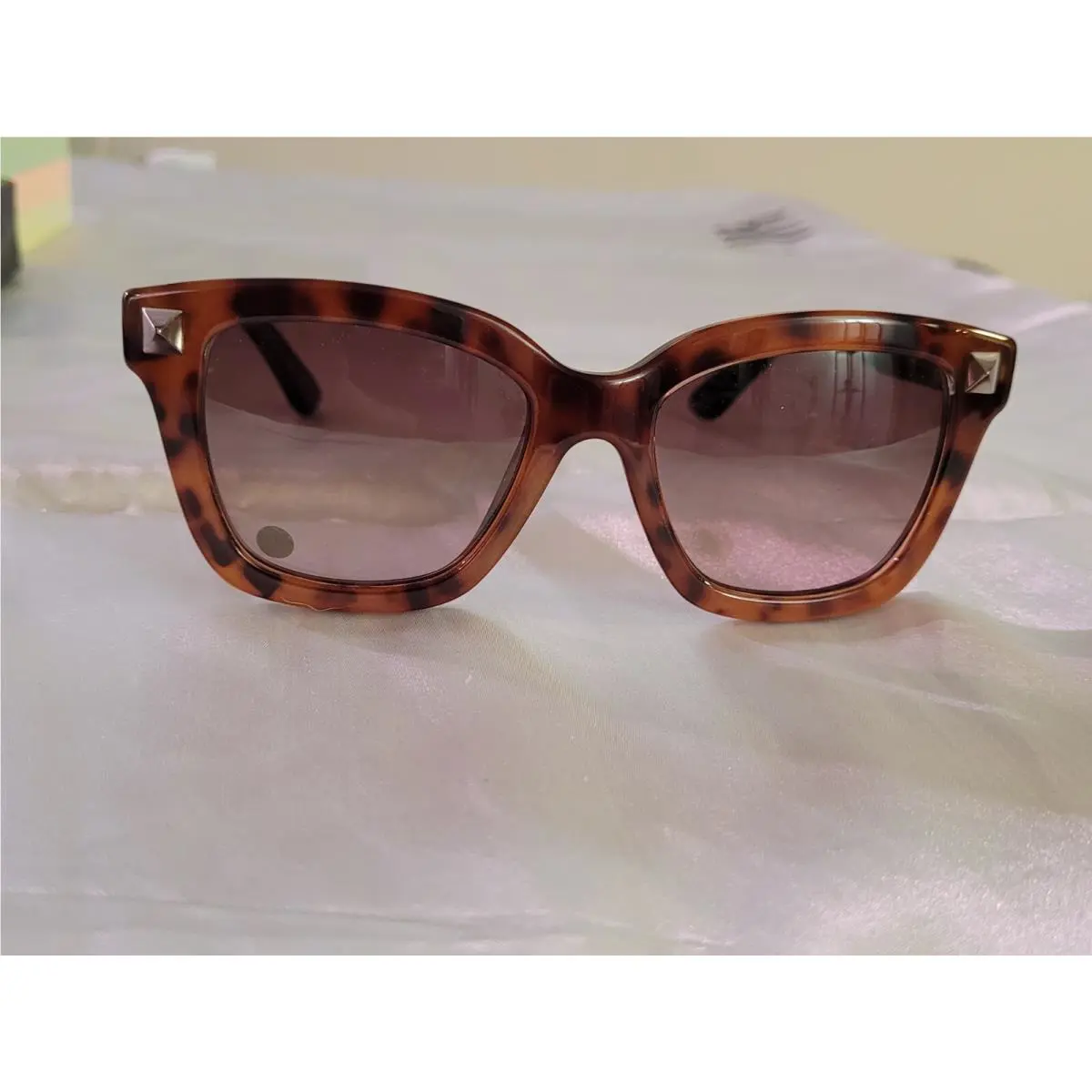Valentino Women`s Tortoise `V699S 53 19 725 140 Oversized Sunglasses