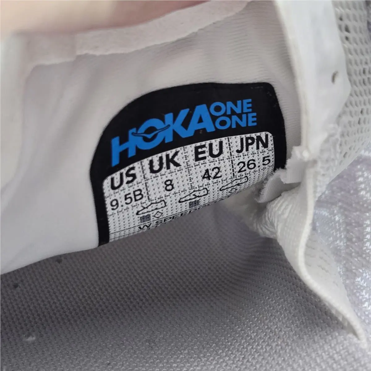 Hoka shoes - Hoka One One Speedgoat 6 GTX - White 8