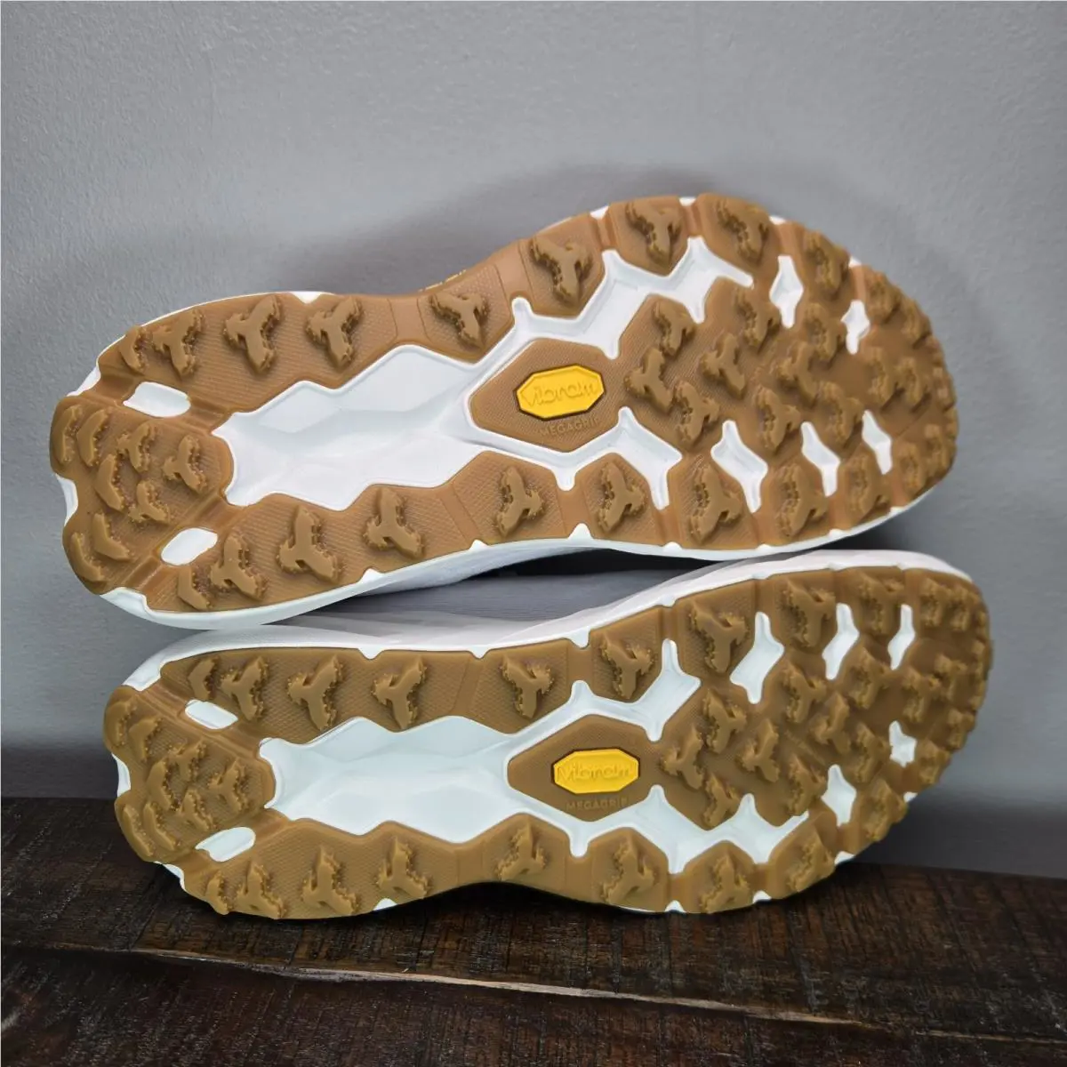 Hoka shoes - Hoka One One Speedgoat 6 GTX - White 7