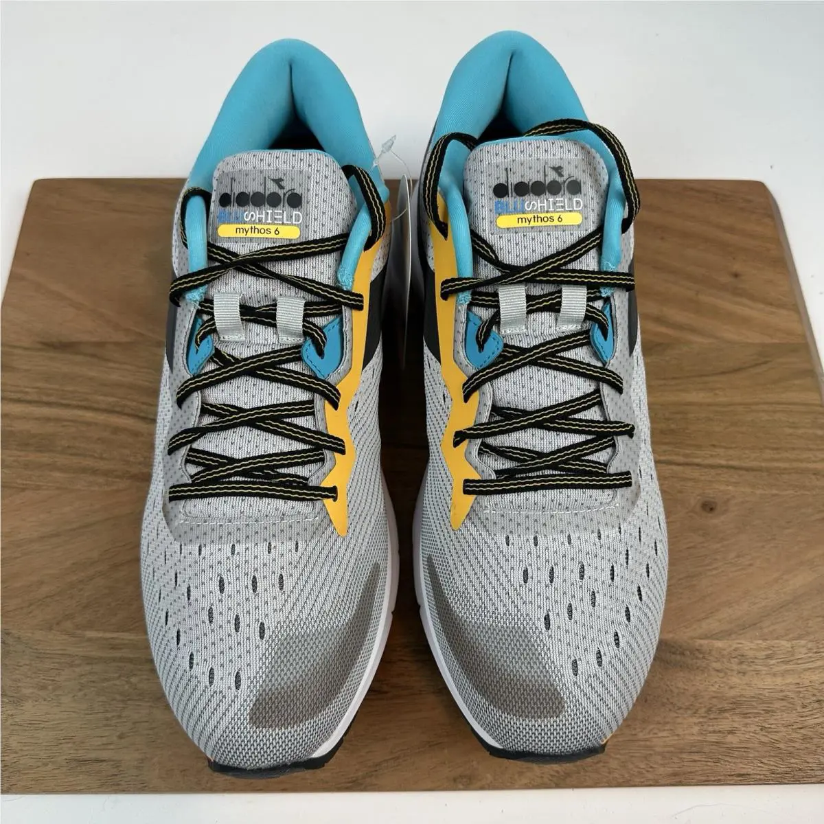 Diadora shoes - Diadora Mythos Blushield 6 - Mythos Blushield - 101176892 01 - Silver 2