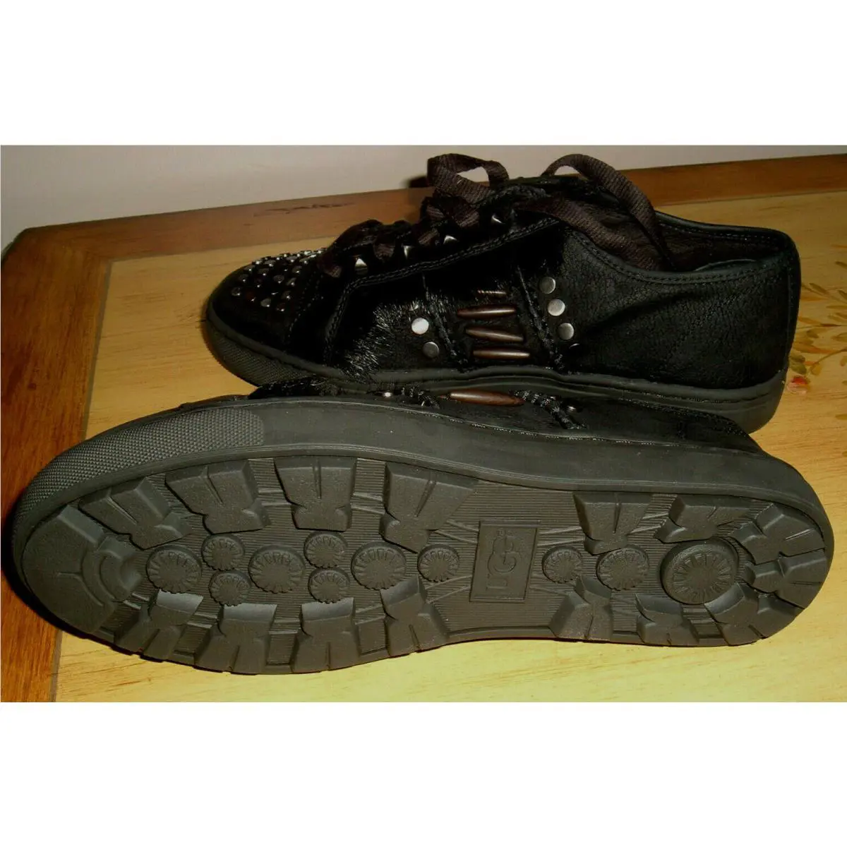 UGG shoes - Black (UPC: 191142441728) 3