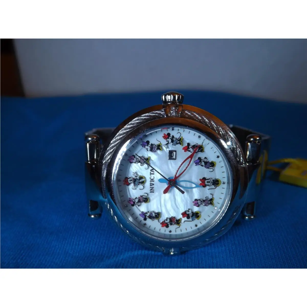 Invicta Disney Womens Minnie Mouse Watch Special Edition Model 34111