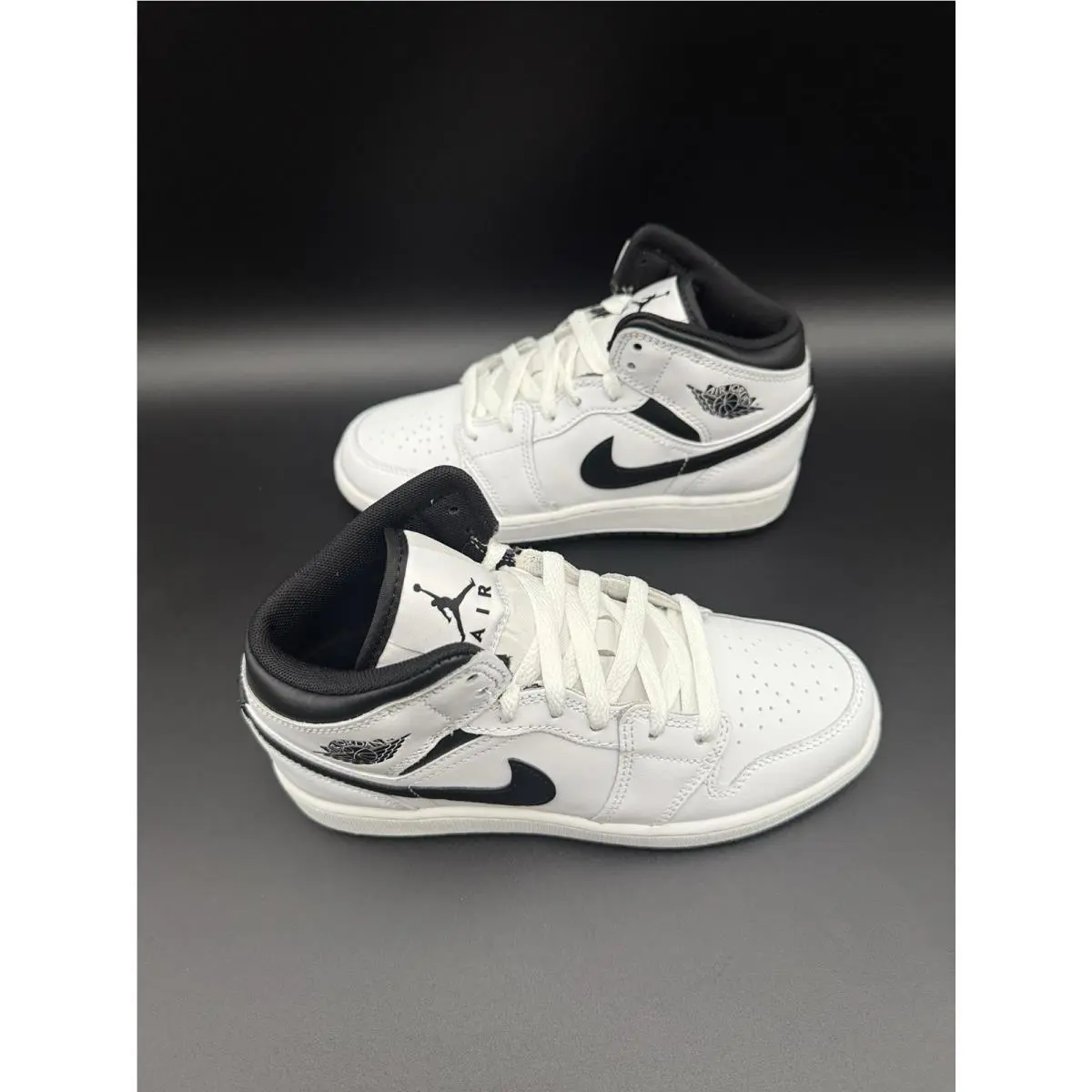 Nike shoes - Air Jordan 1 - Air - DQ8426-132 - White 4