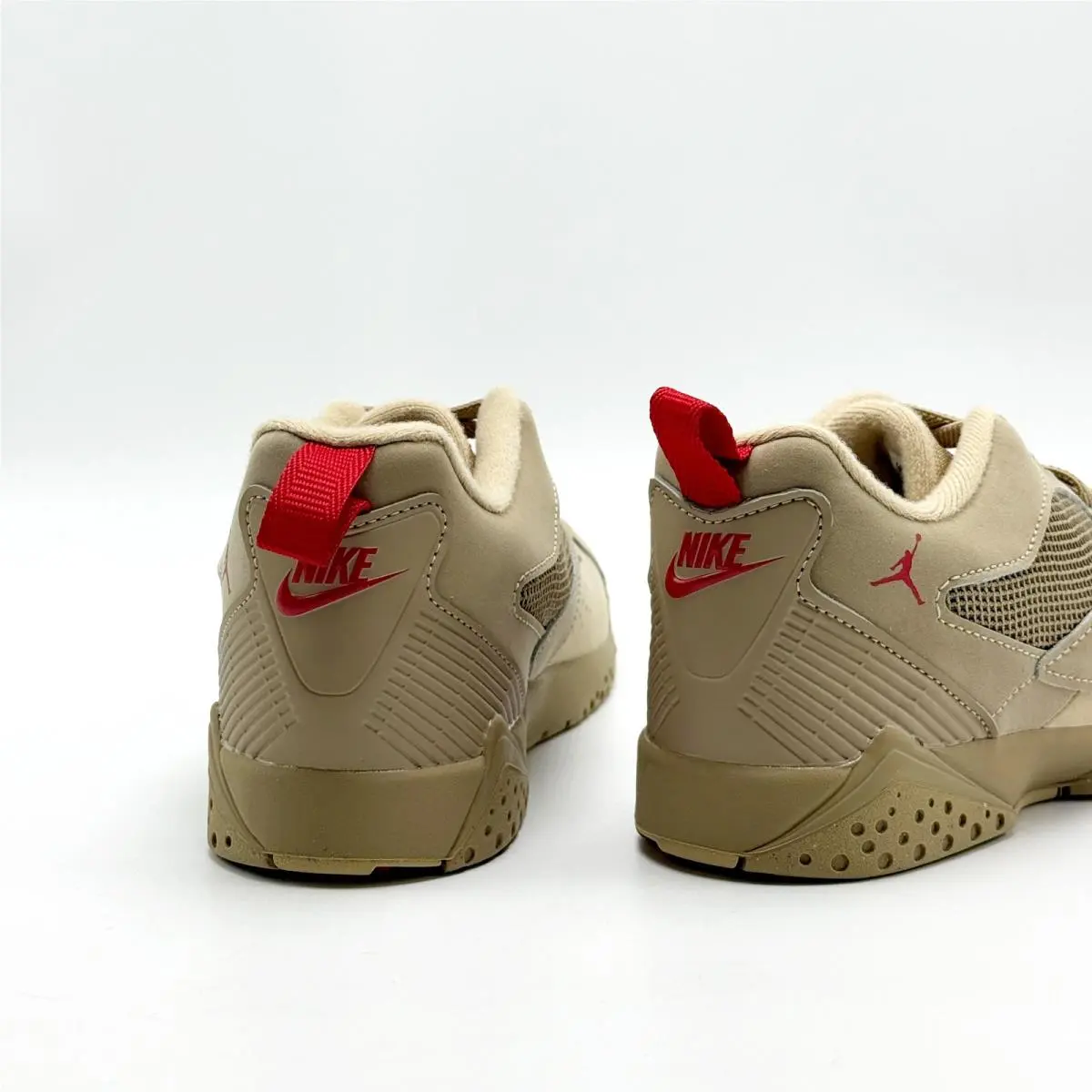 Nike shoes - Brown 2