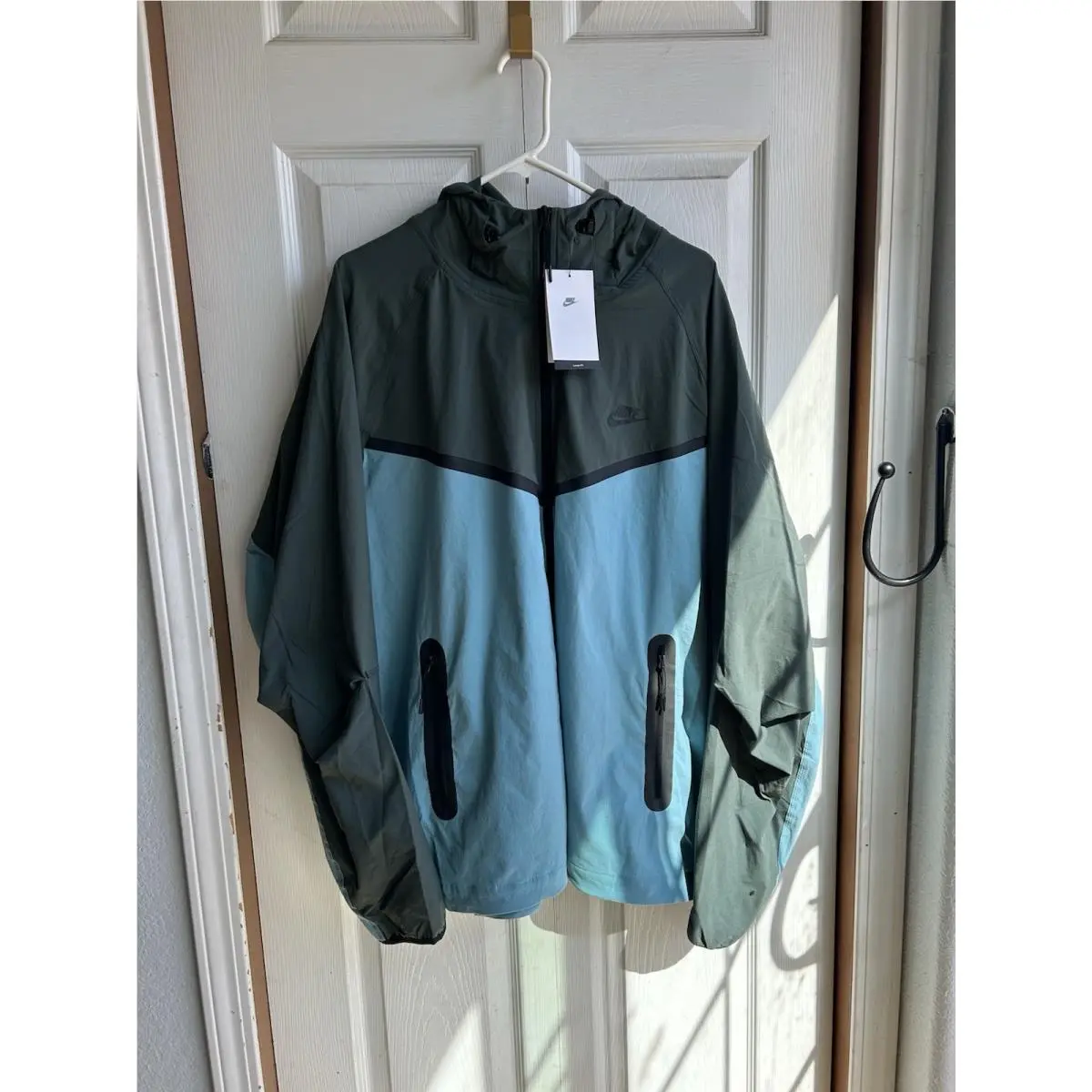 Nike Men’s Tech Fleece Woven Turquoise Full Zip Windrunner Hoodie Size XL