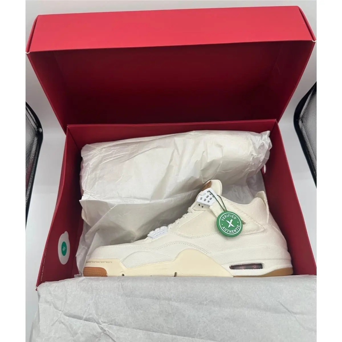 Nike shoes - Air Jordan 4 - Air - AO2571100 - White 3