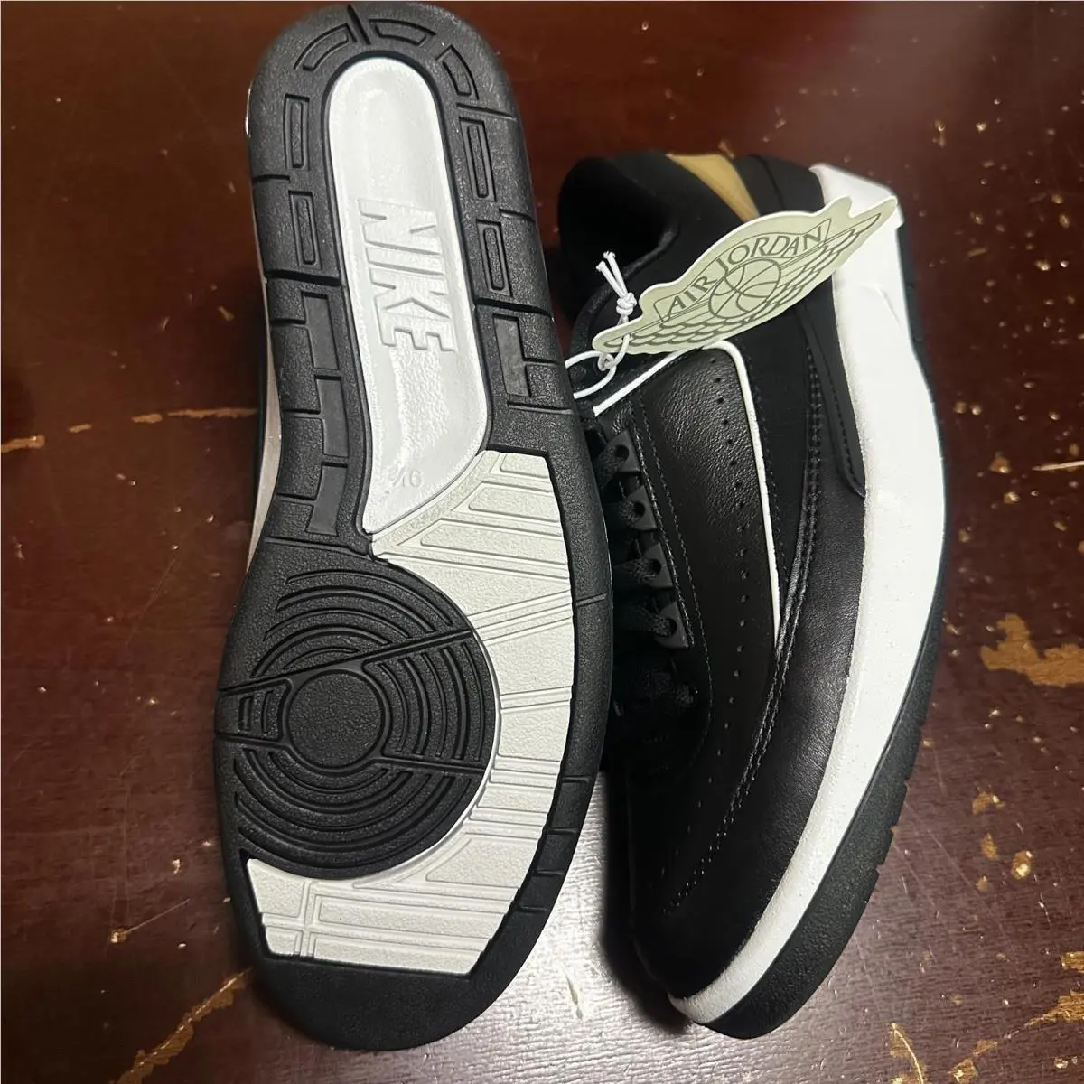 Nike shoes - Black 2