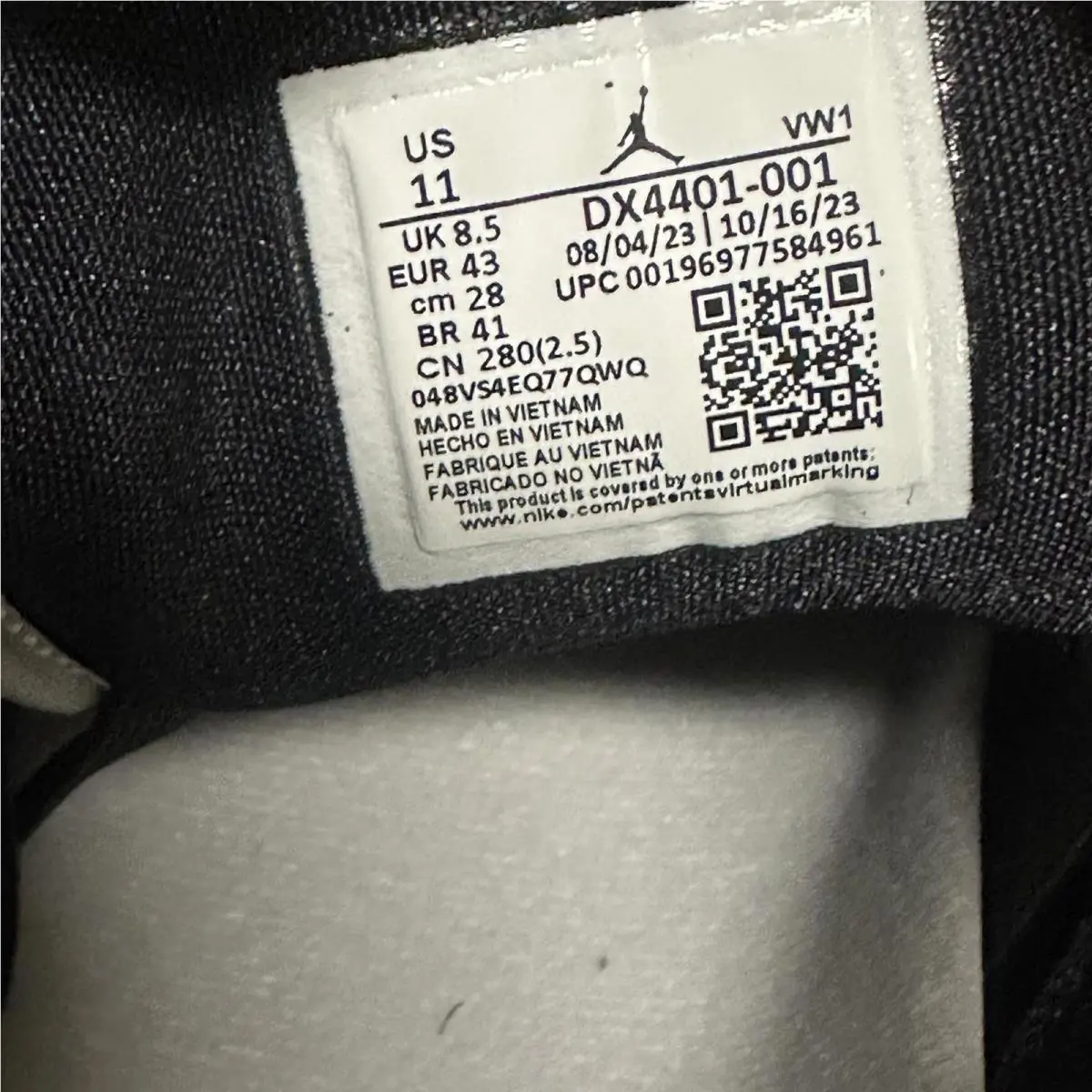 Nike shoes - Black 4