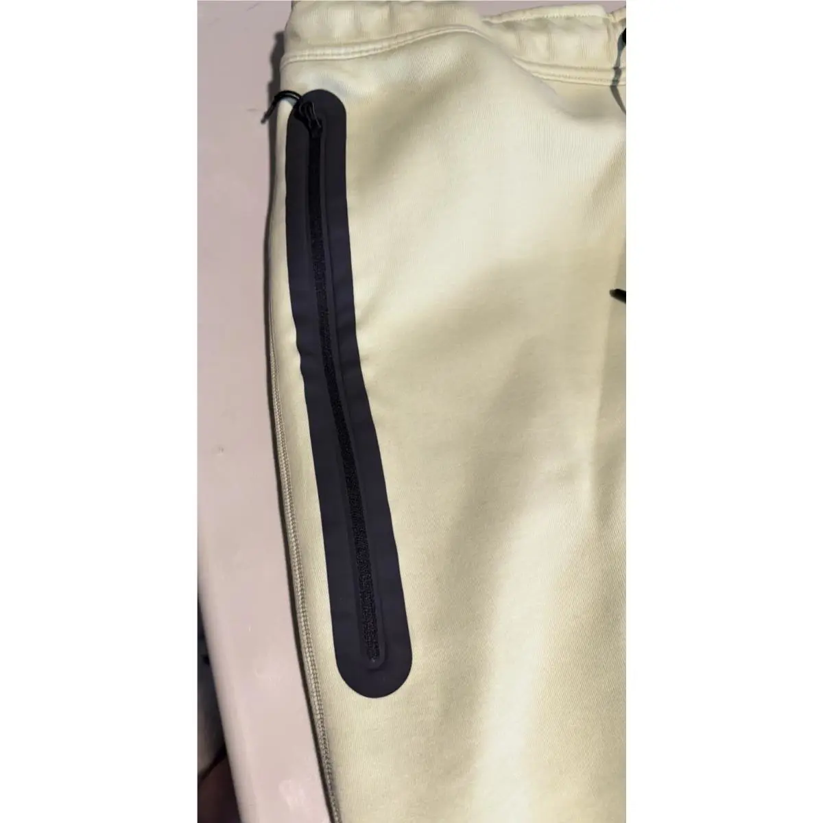 Nike clothing - FB8002-371 - FB8002-371 - Green Olive Aura 0