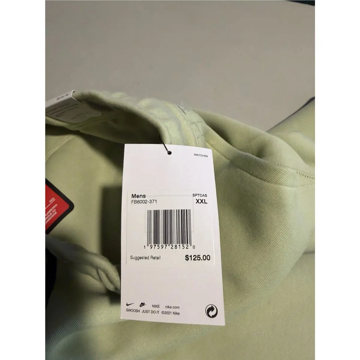 Nike clothing - FB8002-371 - FB8002-371 - Green Olive Aura 7