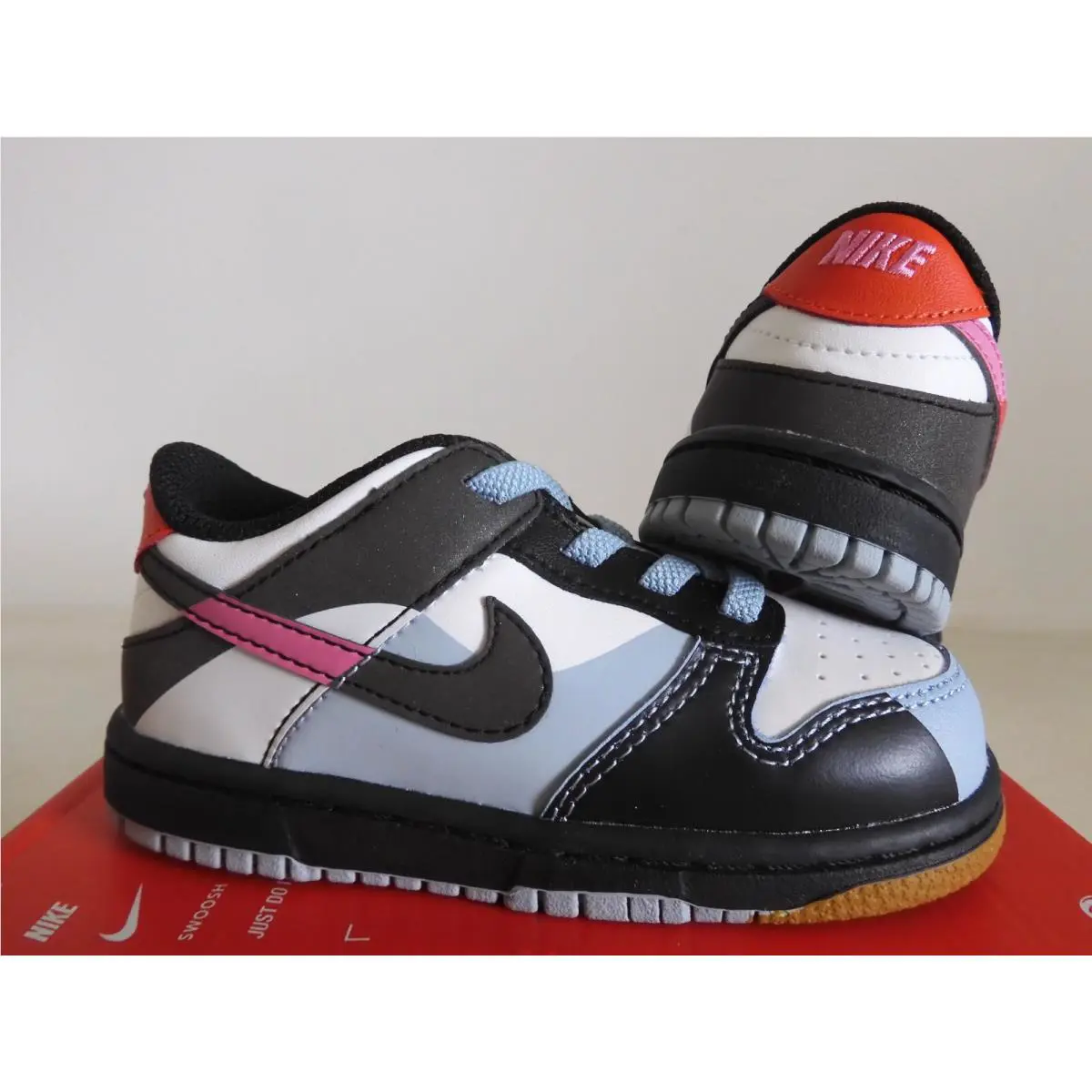 Nike shoes - Nike Dunk SB - Dunk - White (UPC: 196975926480) 0