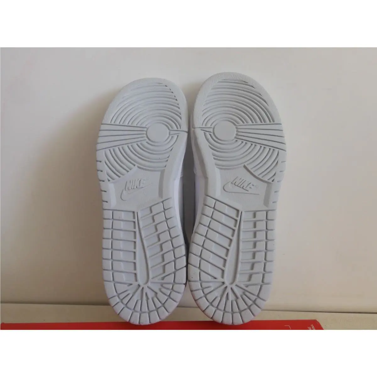 Nike shoes - Nike Dunk - Dunk - White (UPC: 194954311746) 5