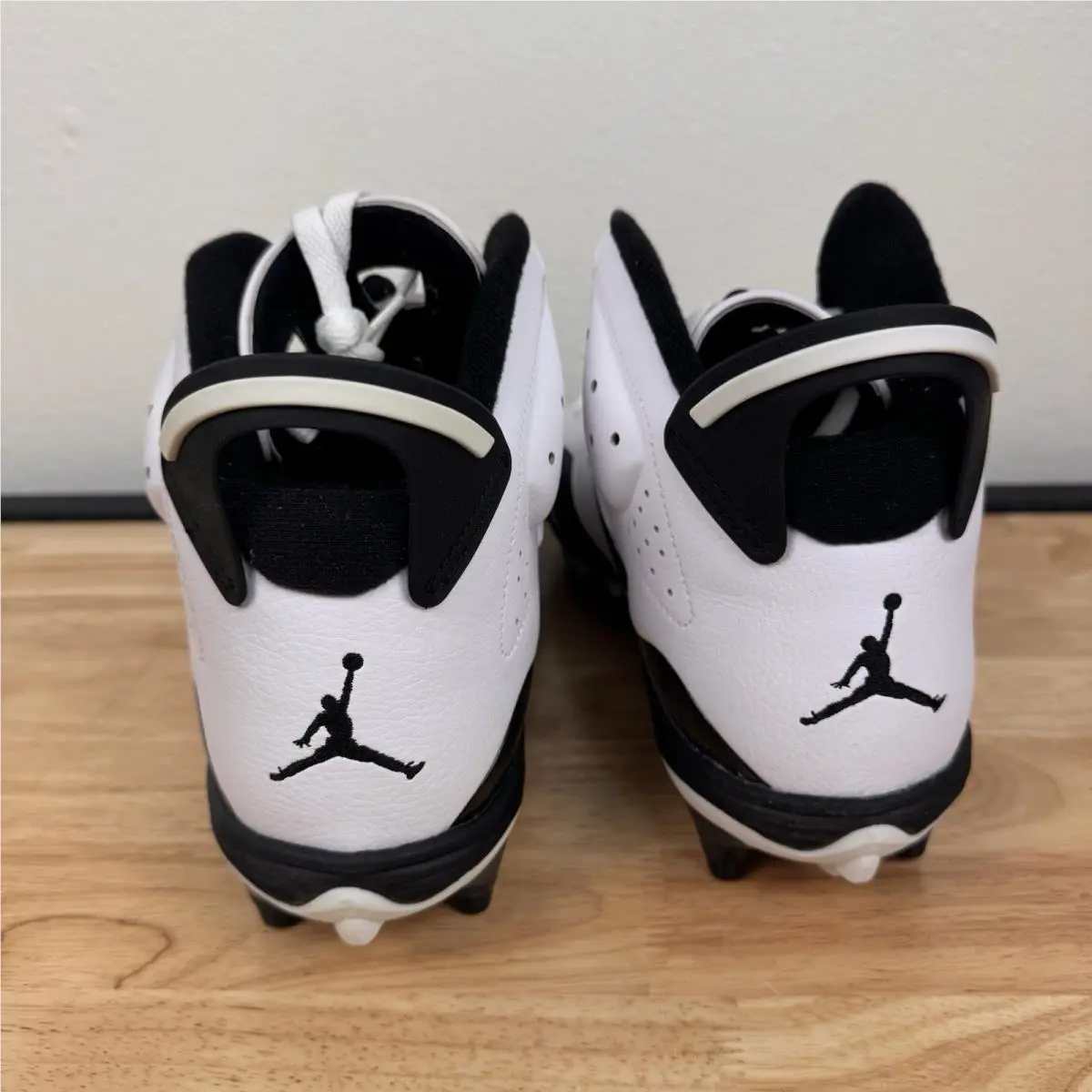 Nike shoes - Air Jordan 6 - Air - 645419-110 - White 5