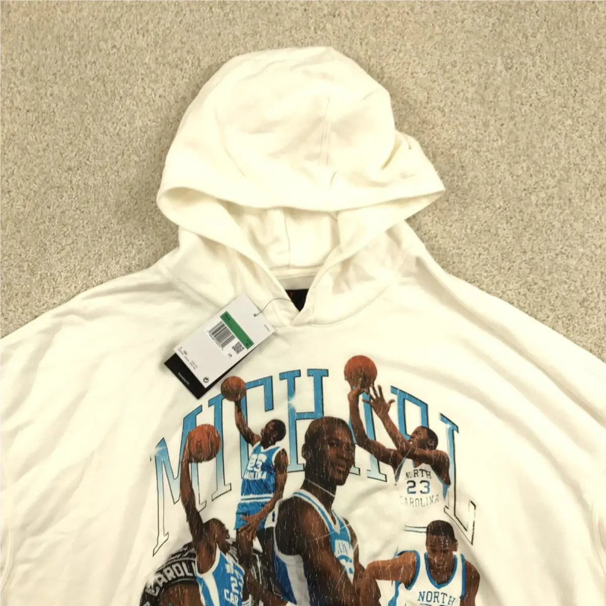 Nike clothing - Ivory (UPC: 198480290742) 0
