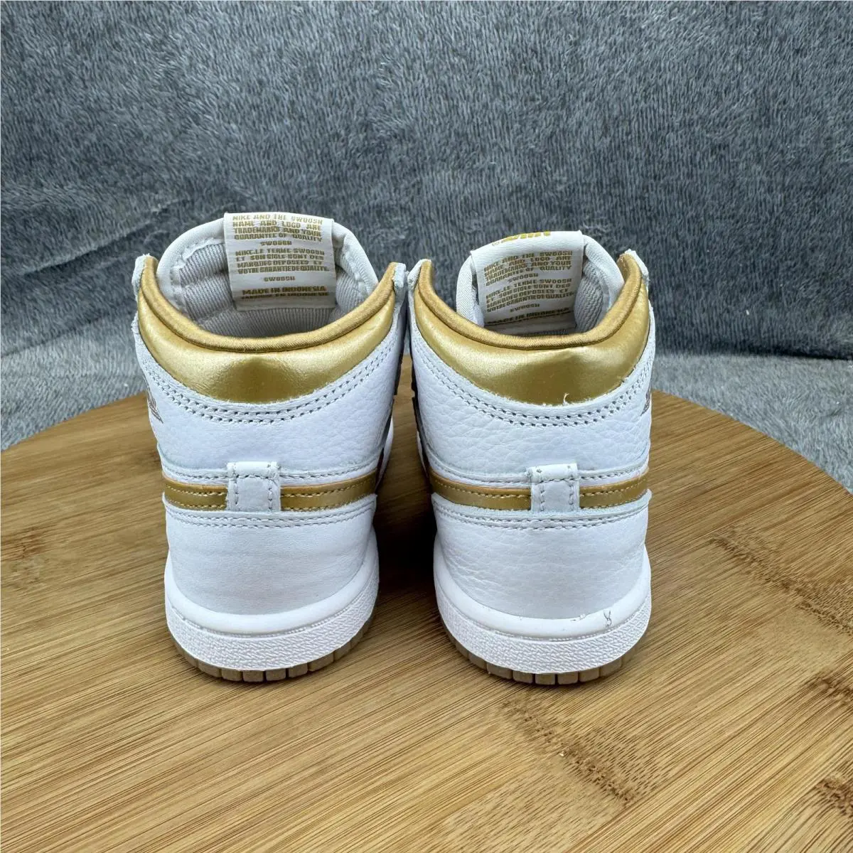 Nike shoes - Jordan 1 Mid - Mid - White 2