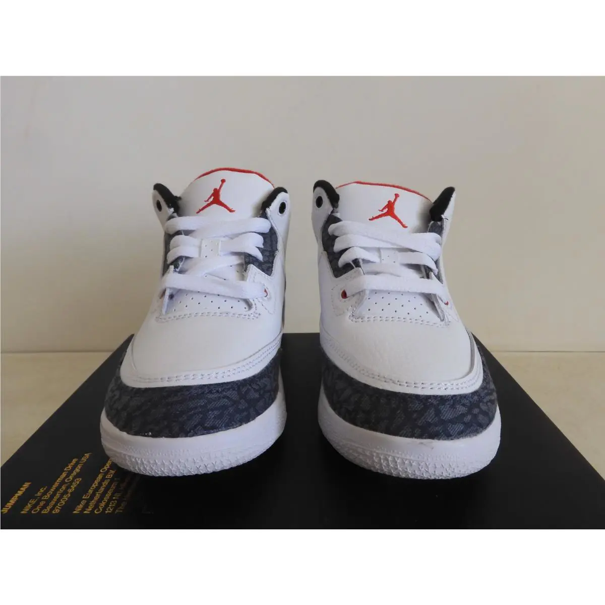 Nike shoes - Air Jordan 3 - Air - White (UPC: 194497196312) 2