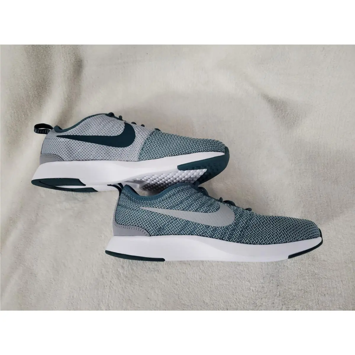 Nike shoes - Green (UPC: 887229520119) 5