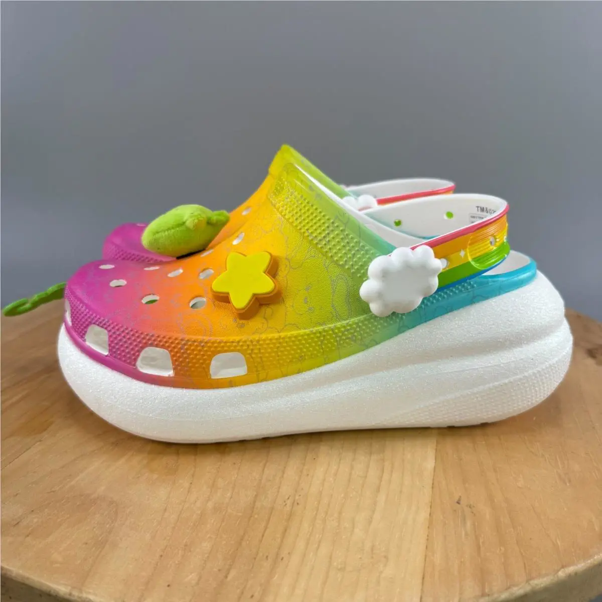 Crocs shoes - Multicolor (UPC: 196265804375) 1