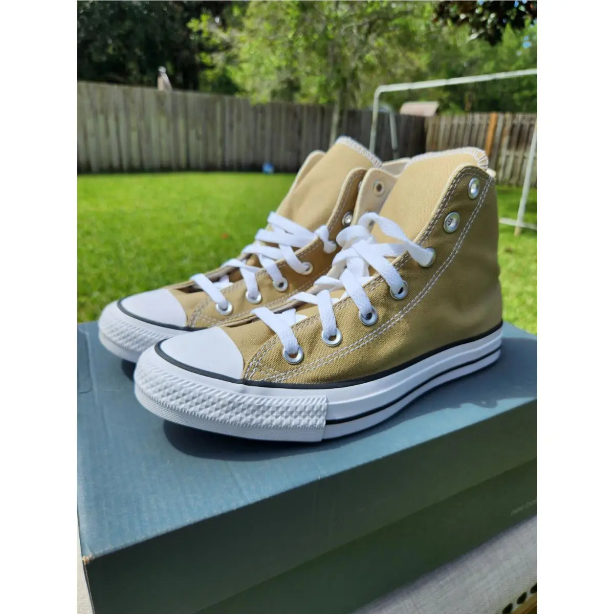 Converse shoes - Beige 1