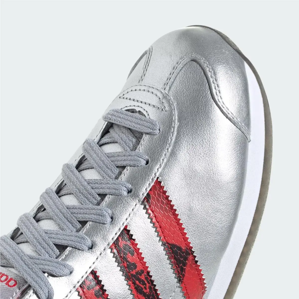 Adidas shoes - adidas Japan - Japan - JP7088 - Metallic / Better Scarlet / Core Black 21