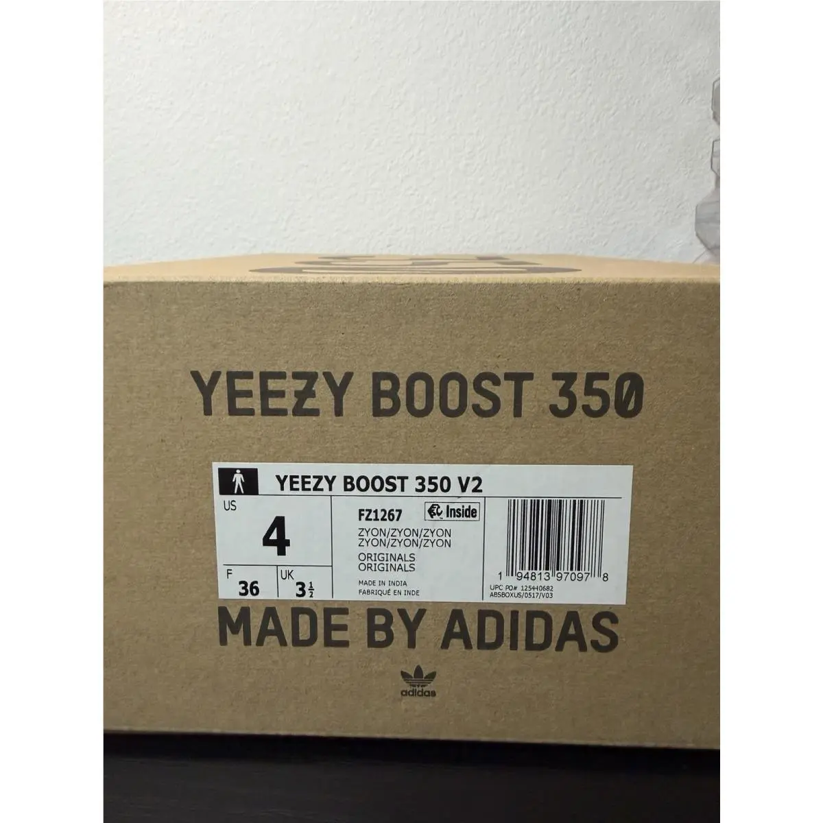 Size 5.5 -  Yeezy Boost 350 V2 Low Zyon by Adidas