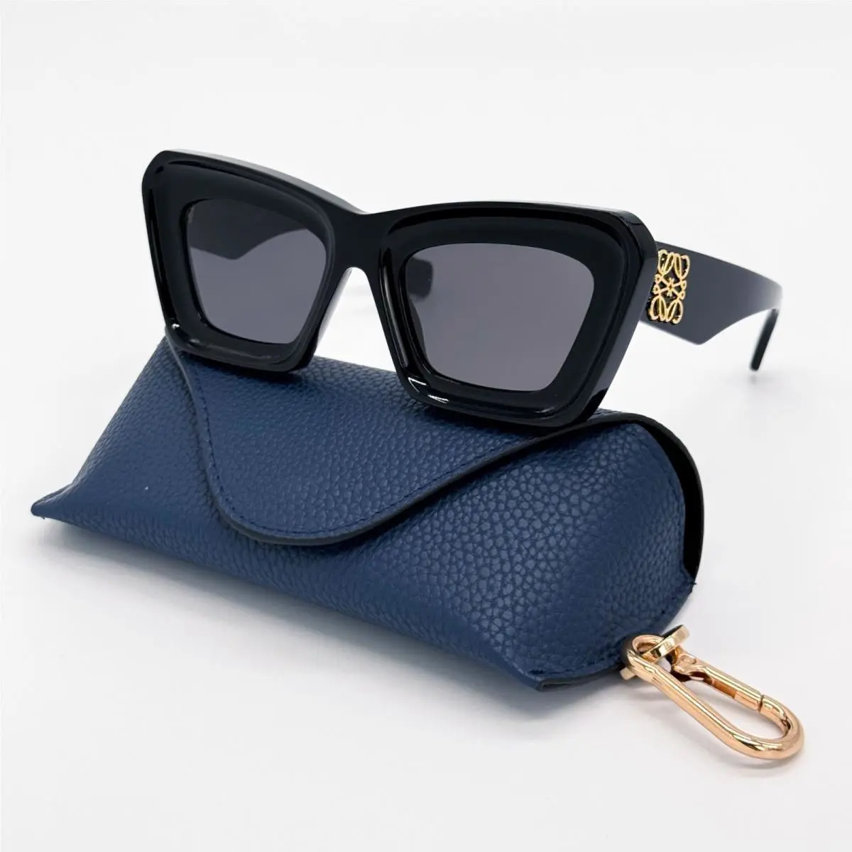 LW40145I 01A Loewe Women Cat Eye Sunglasses Loewe