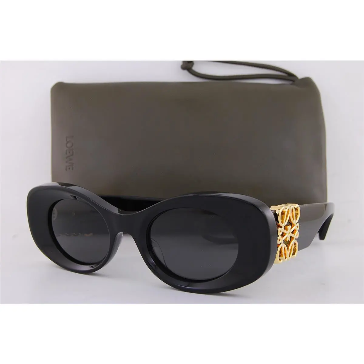 Loewe Sunglasses LW 40175U 01A Black/ Dark Gray For Women