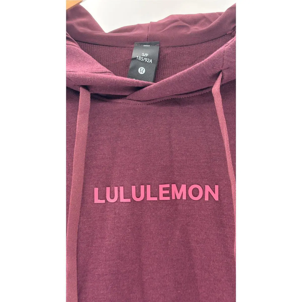 Lululemon clothing - Red 0