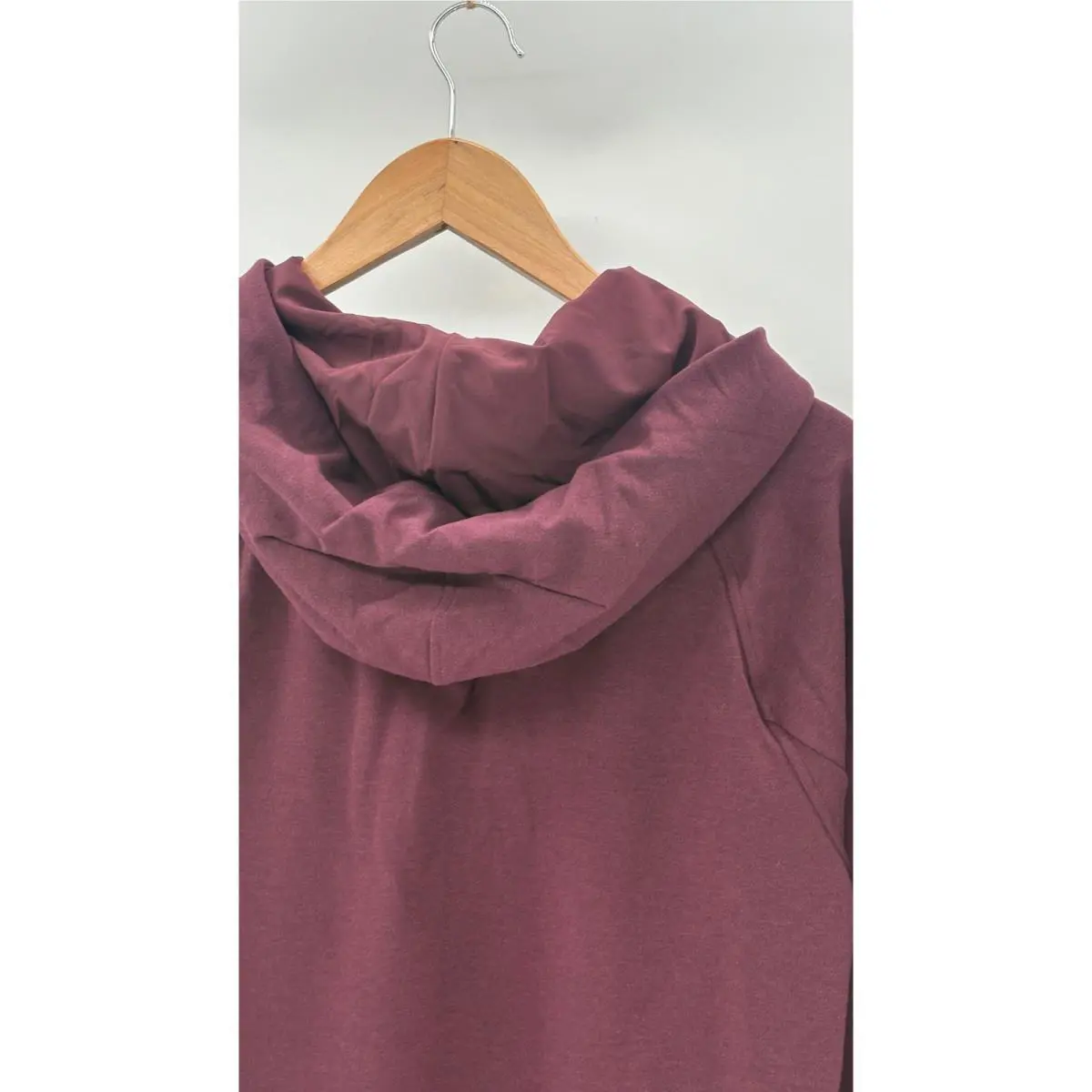 Lululemon clothing - Red 6