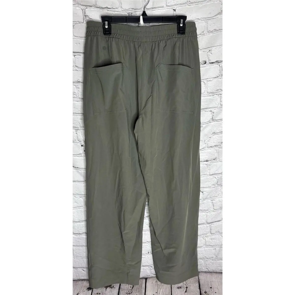 Lululemon clothing - Army Green 1