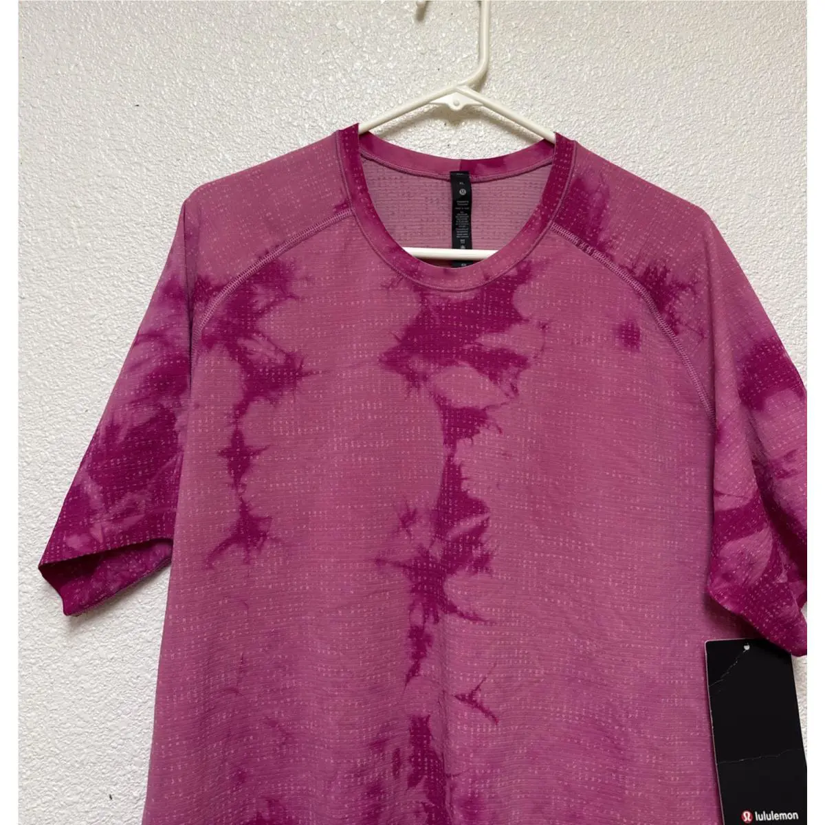 Lululemon clothing - Lululemon Metal Vent Tech - Metal Vent Tech - Pink 1