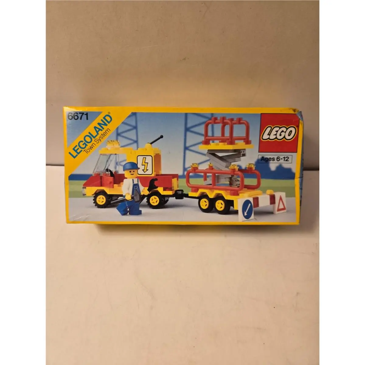 Lego Town: Utility Repair Lift 6671 1989 Box