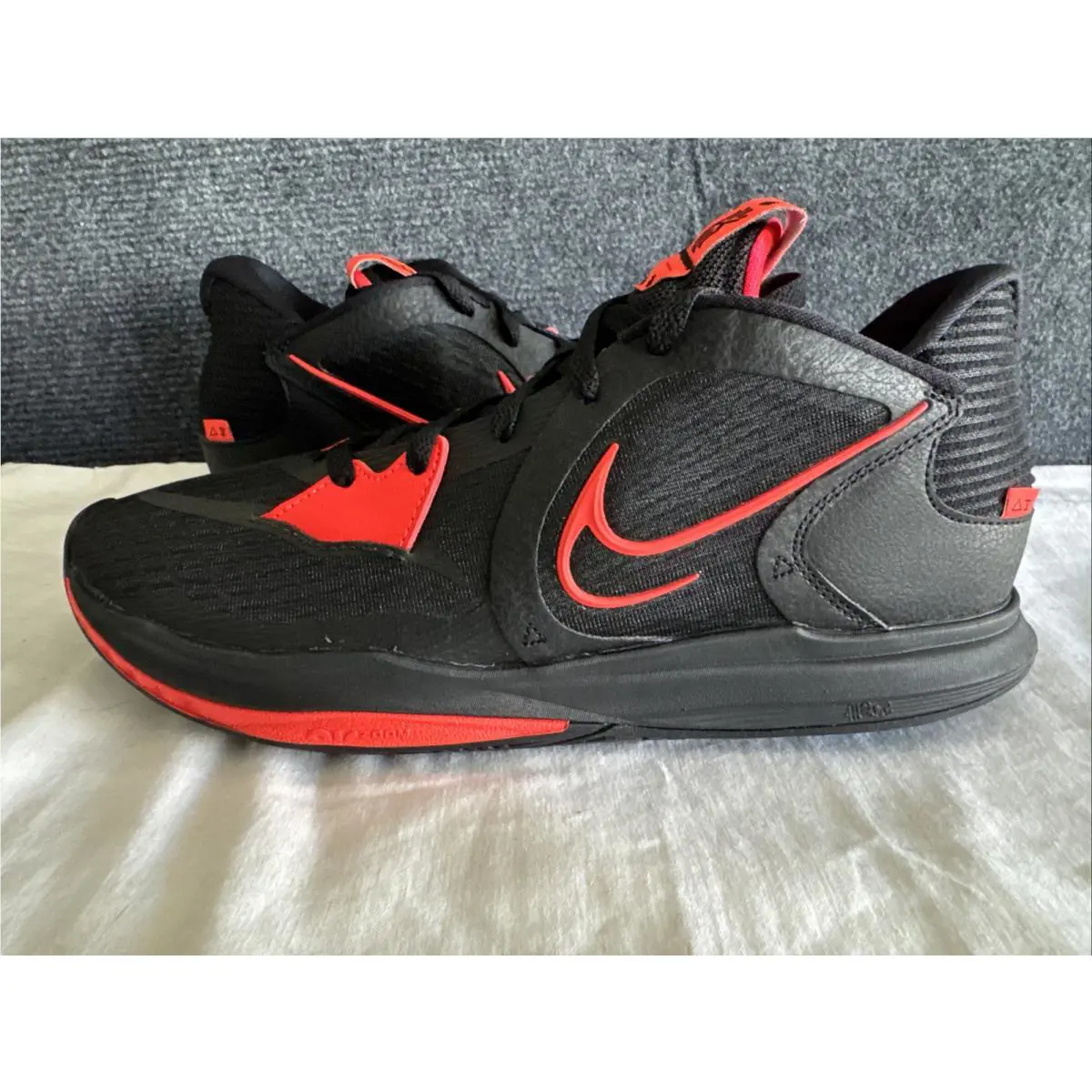 Nike shoes - Nike Kyrie Low 5 - Kyrie Low - red/black, /Size: Black-Red/8 0
