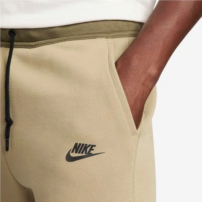 Nike clothing - Nike Sportswear Tech Fleece Joggers - FB8002-276 - Olive 2