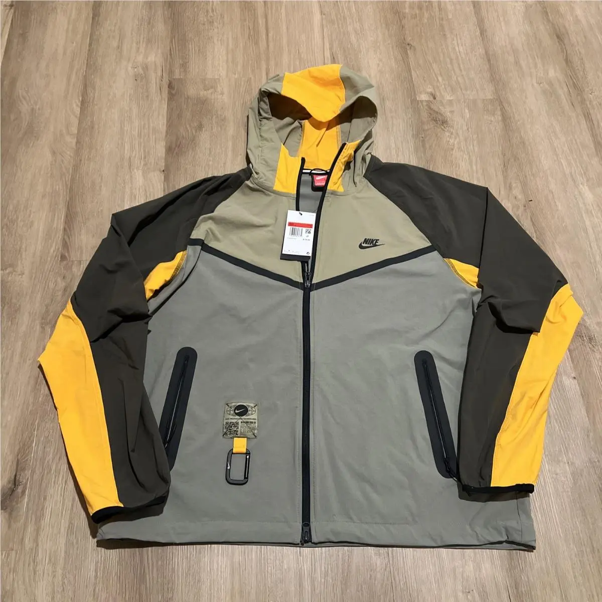 Nike clothing - Nike Tech - Tech - IP8956-289 - Green 5