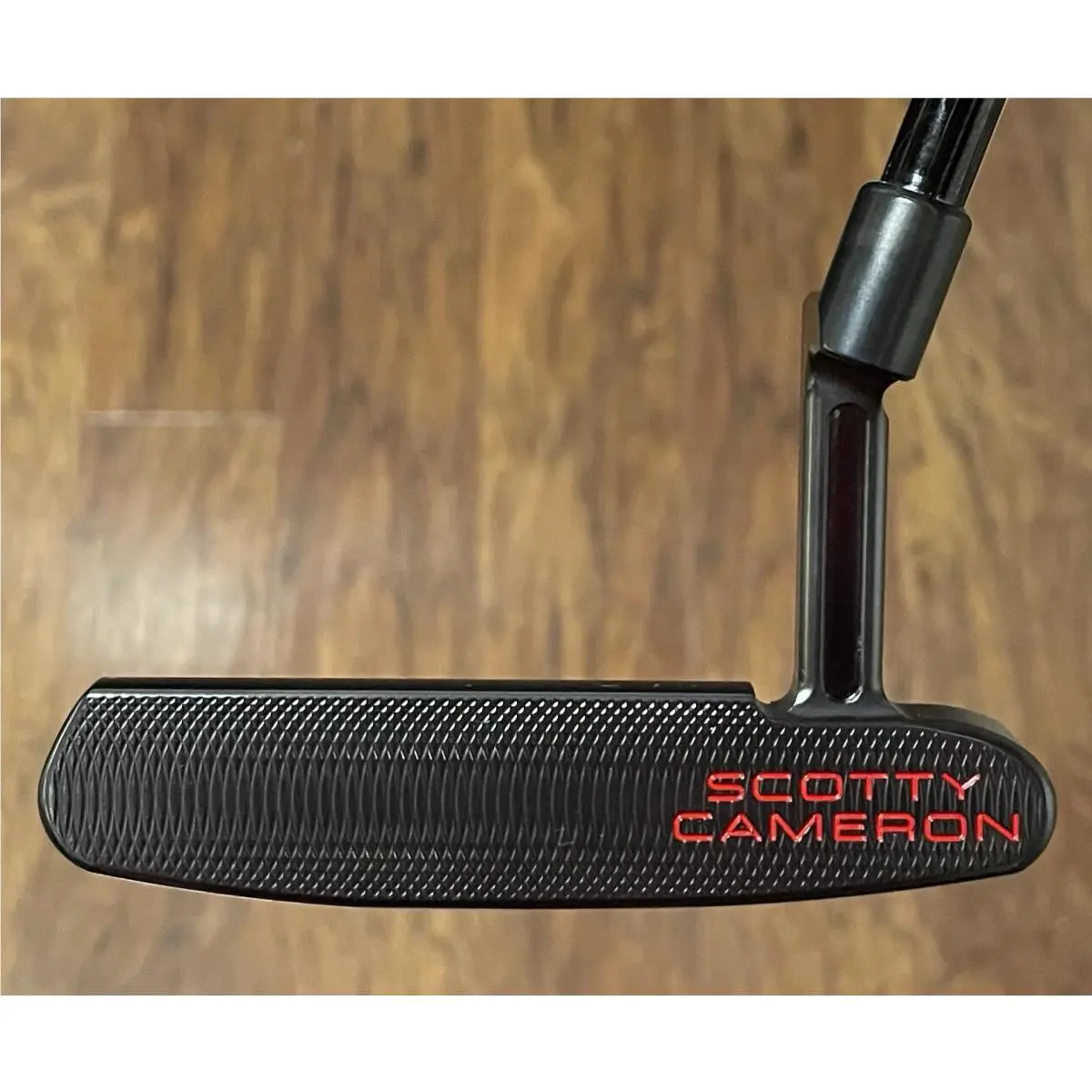 Scotty Cameron  - Super Select Newport Plus - Xtreme Dark Finish - DLC - Red, Lie Angle: Black 3