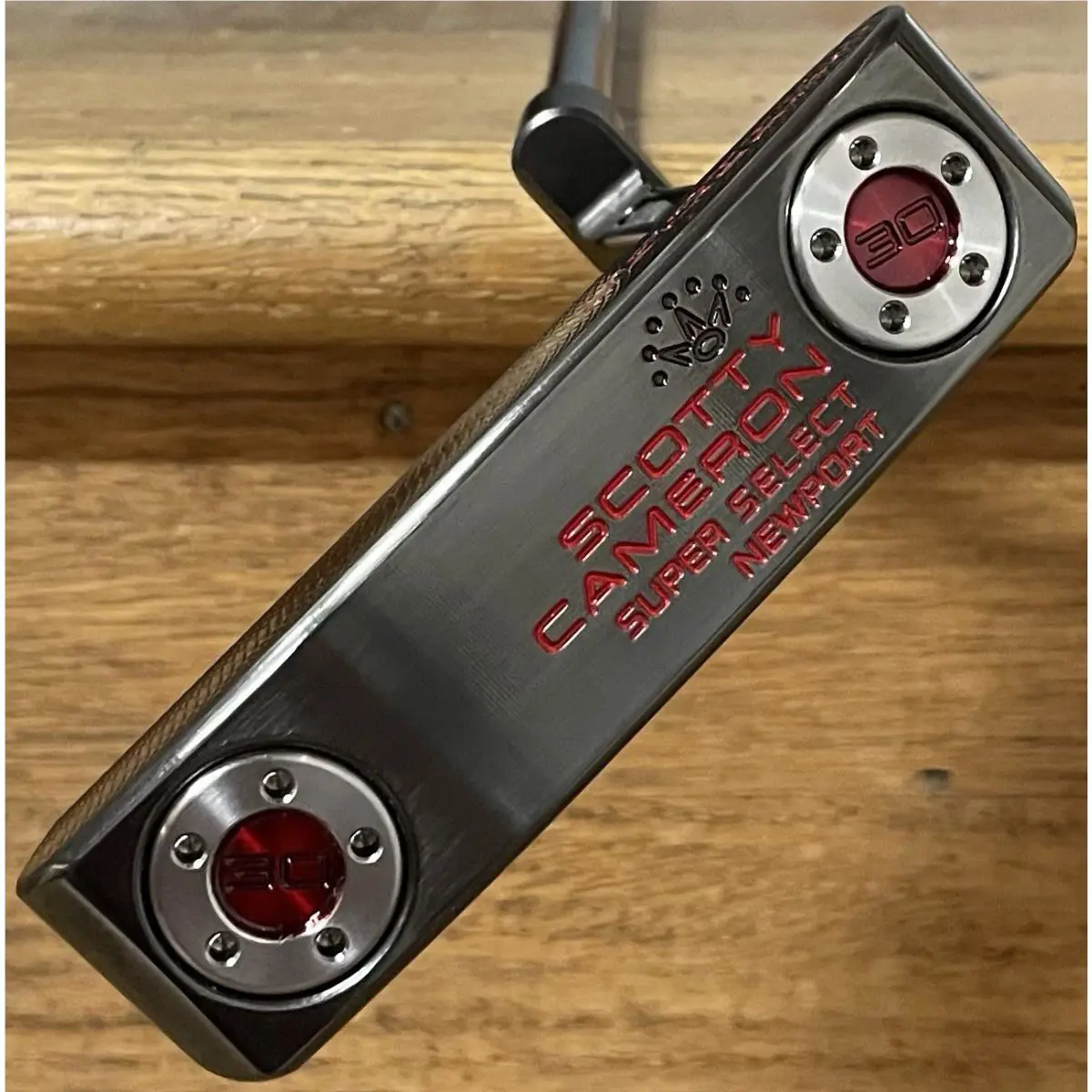 Scotty Cameron  - Super Select Newport - Xtreme Dark Finish - DLC - Red, Lie Angle: Black 2